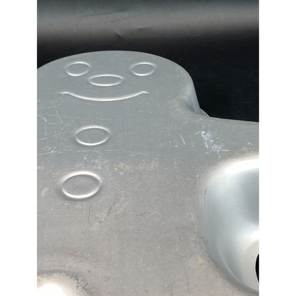 Vintage 3D Wilton Aluminum Cake Pan 1985 Gingerbread Man 15" x 12" - Picture 7 of 8